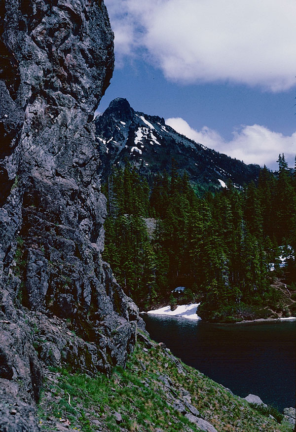 Cliff wall of Rachel Lake