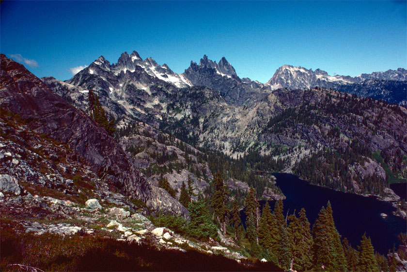 Spectacle Lake from Spectacle Point